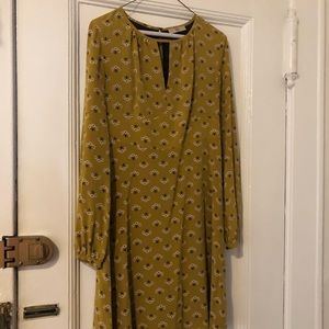 Cute olive green Orla Kiely dress, size 6. Rare!